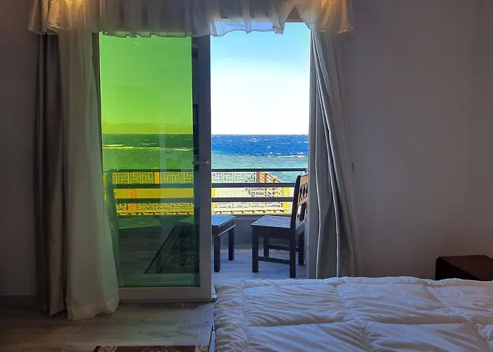 Diamond House Hotel 3*