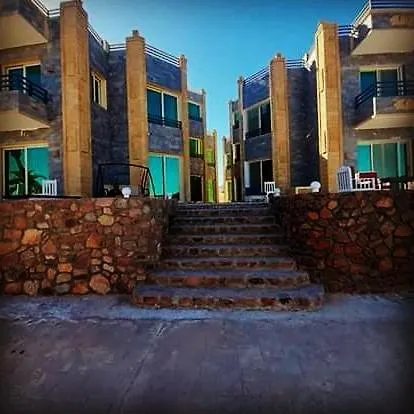 Diamond House Hotel 3*