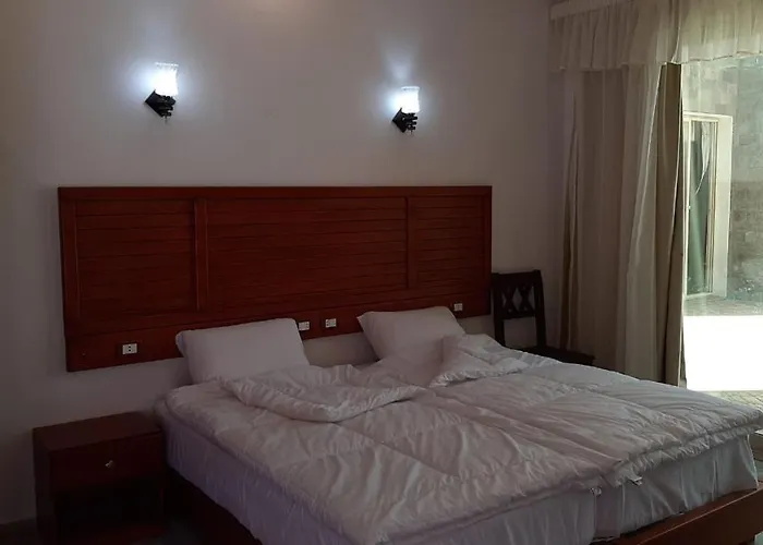 Diamond House Hotel 3*